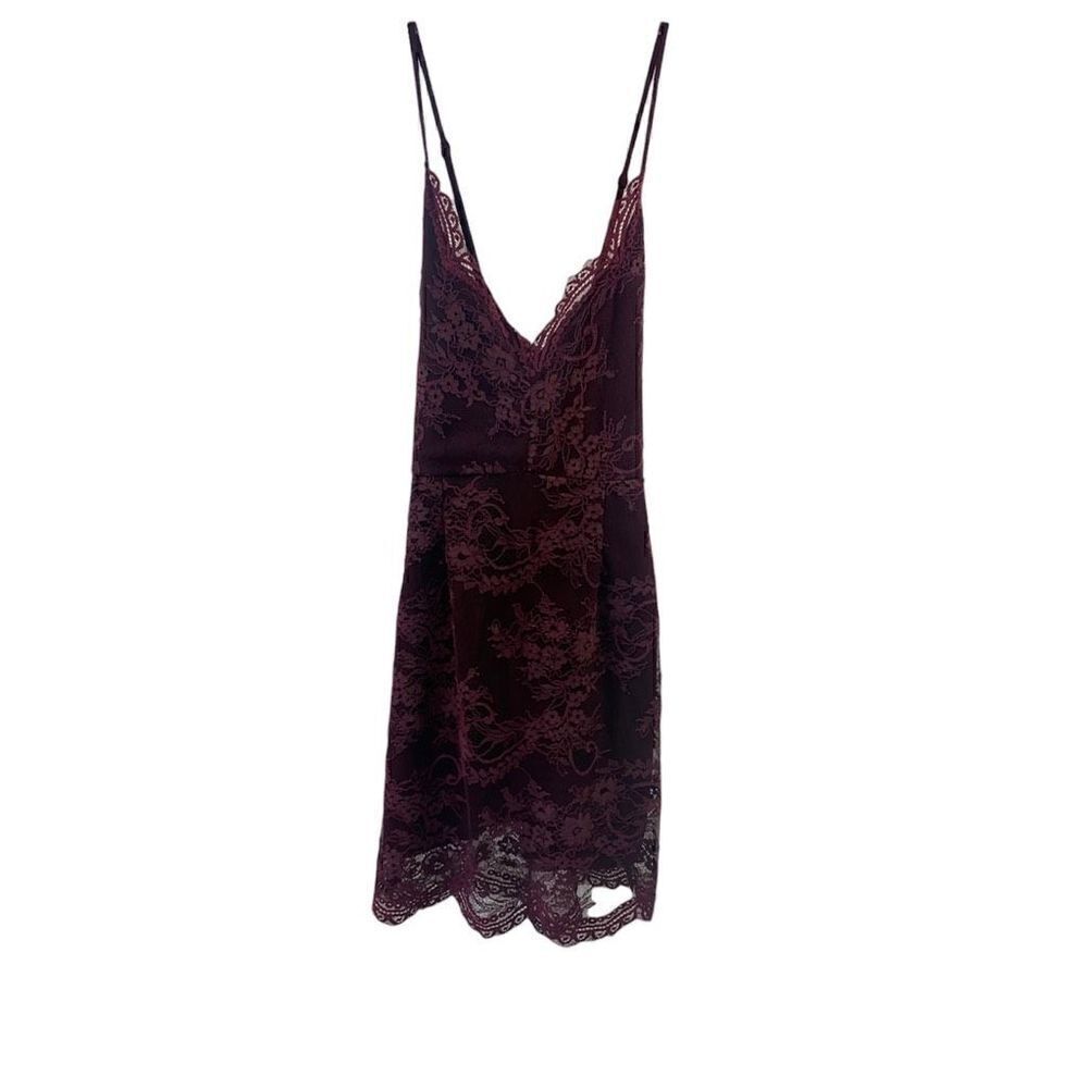 Tobi NWT Burgundy Sleeveless Lace Dress Size S